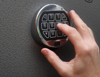 zabezpieczenie-okien i drzwi